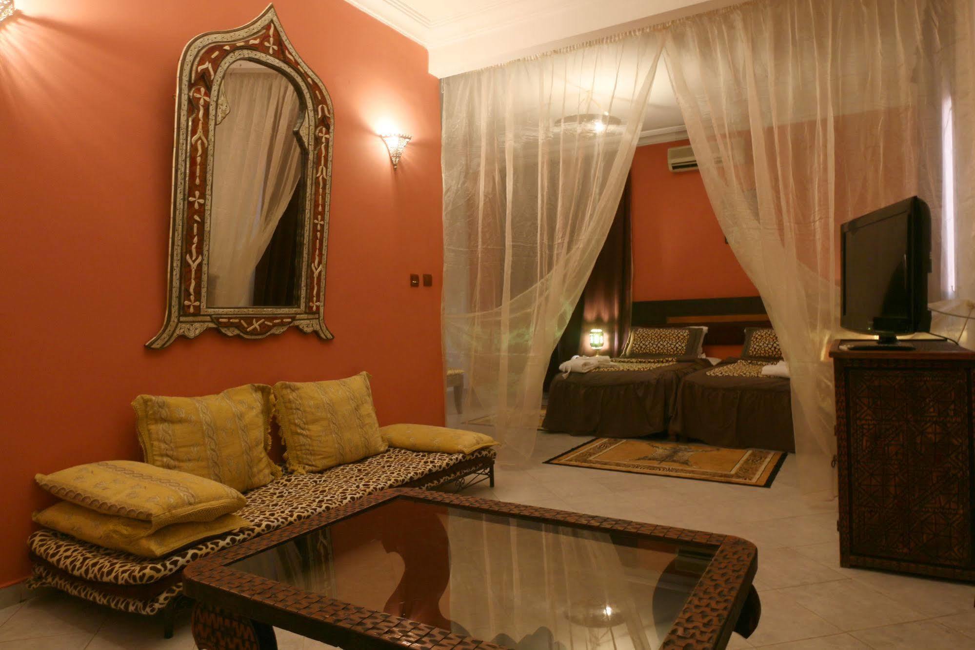 Hotel Tafoukt Marrakesh Exterior photo